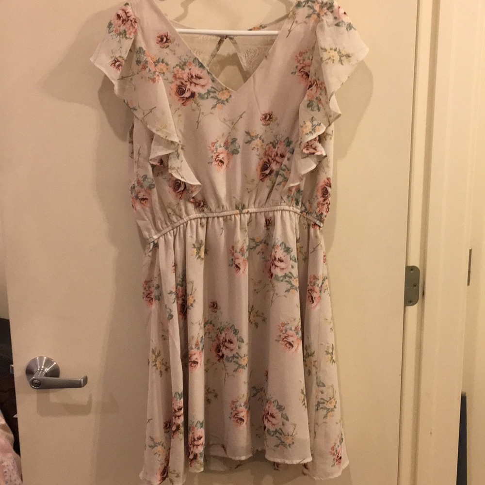 Chiffon dress with ruffles in floral print